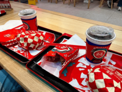 <b>一套完美且先辈的办理系统</b>